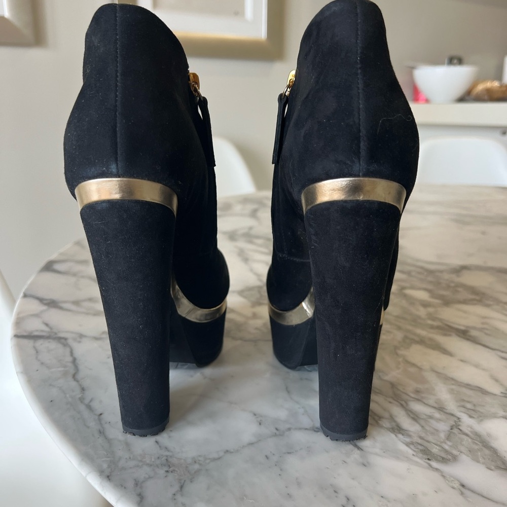 Giuseppe Zanotti Black Suede Gold Booties Size 39 - Picture 11 of 11